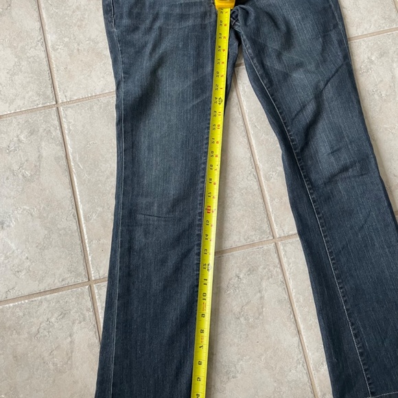 JAG brand jeans size 4 - like new - Picture 2 of 6